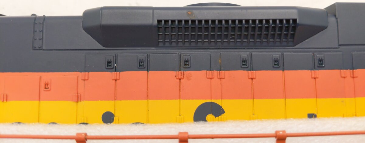 MTH 20-2186-1 O Gauge Chessie System GP-38-2 Diesel Locomotive w/ PS1 #3890 EX/Box