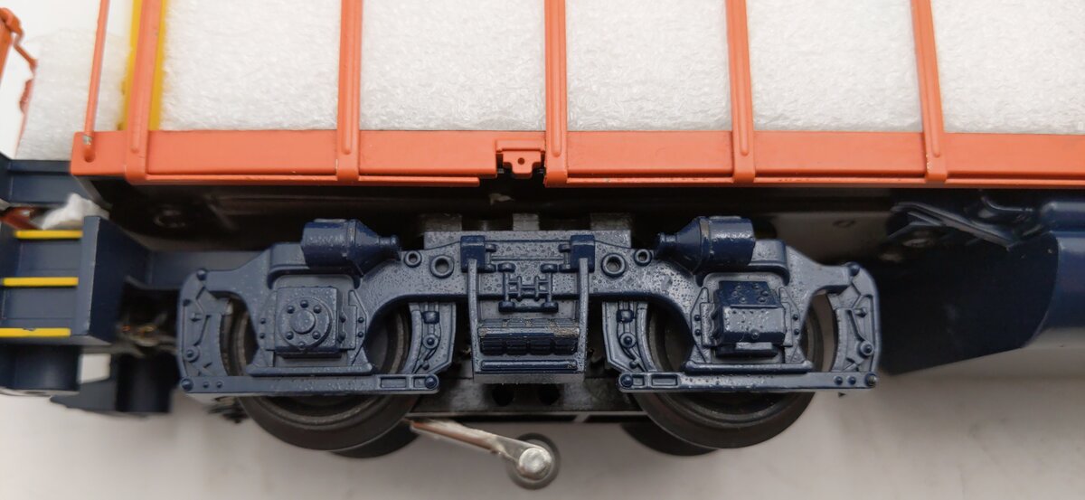 MTH 20-2186-1 O Gauge Chessie System GP-38-2 Diesel Locomotive w/ PS1 #3890 EX/Box