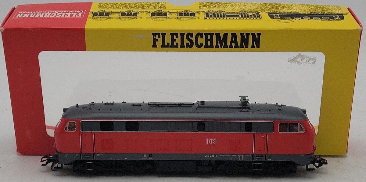 Fleischmann 4236 HO Scale DB BR218 225-1 Traffic Red Diesel Electric LN/Box
