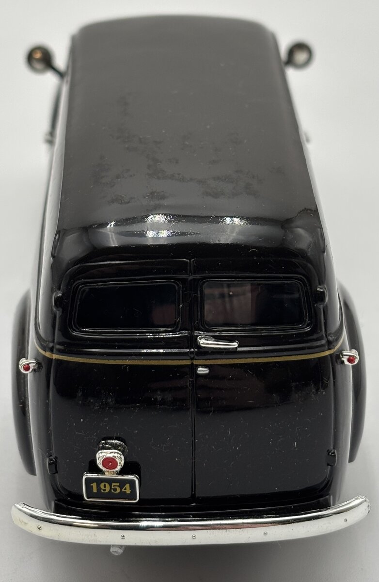 Hermann Marketing UP1622 1:28 UPS 1954 Chevrolet Panel Van EX/Box