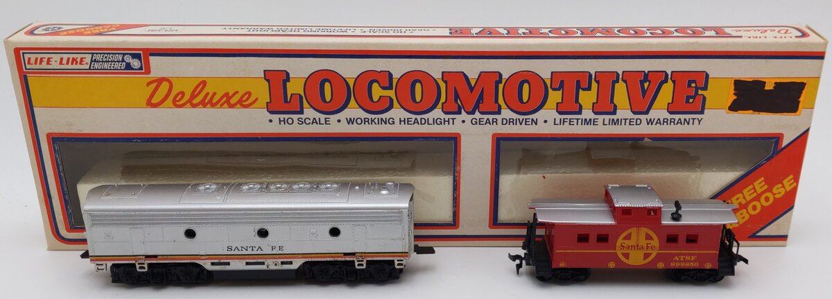 Life Like HO Scale Santa Fe B Unit Deluxe Diesel Locomotive & Caboose (Set of 2) EX/Box