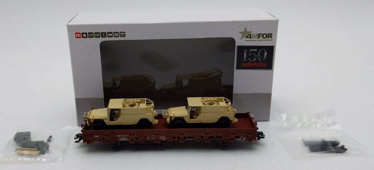 Marklin 46960 HO Scale Flatcar with Two Vehicles LN/Box