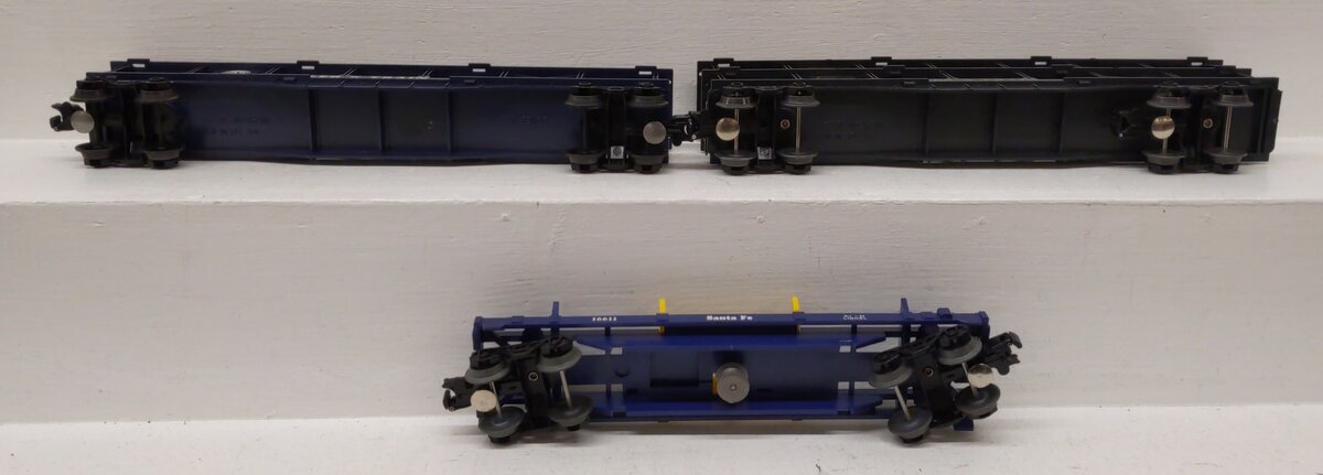 Lionel O Assorted Cars: #9123, #9125, #16611 [3] EX
