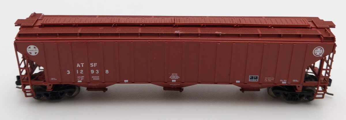 InterMountain 65361-20 N Scale Santa Fe Rib-Sided 3-Bay Hopper #312938 LN/Box