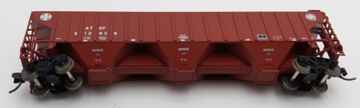InterMountain 65361-20 N Scale Santa Fe Rib-Sided 3-Bay Hopper #312938 LN/Box