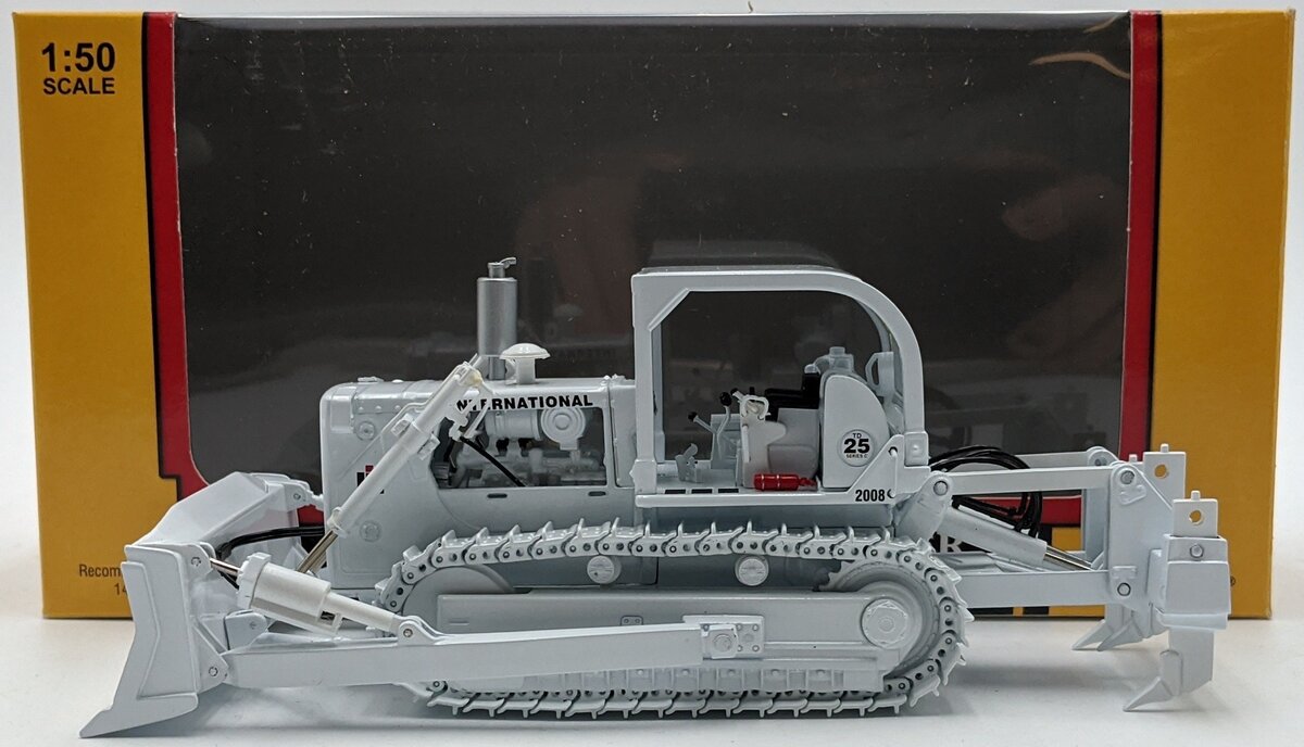 First Gear 59-3124 1:50 Diecast Intl. Harvester TD-25 Crawler Dozer White NIB
