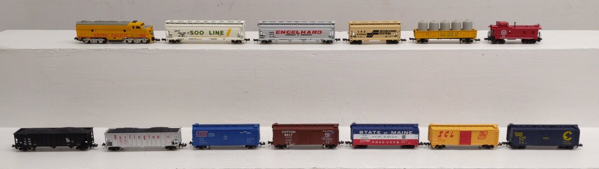 Atlas Assorted N Scale Freight Cars w/Diesel Locomotive & Caboose [13] EX/Box
