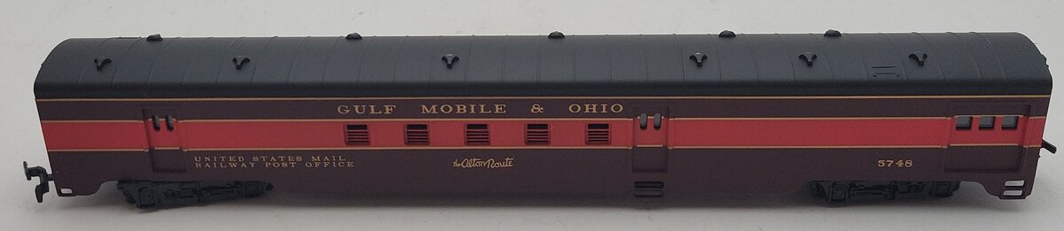 IHC 48085 HO Scale Gulf Mobile & Ohio Smooth Side RPO Car #5478 LN/Box