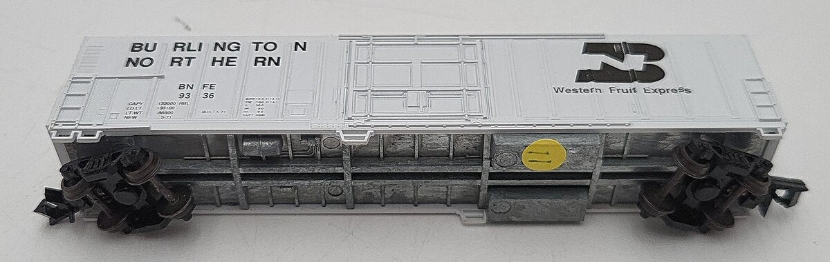 Roundhouse 8434 N Scale Burlington Northern Box Car #9336 LN/Box