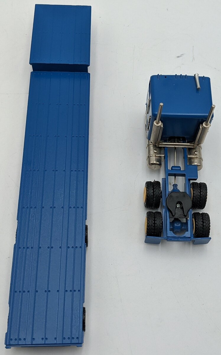 Conrad 0005 1:50 Diecast COE Freightliner Tractor Dropdeck - Keen Transport VG