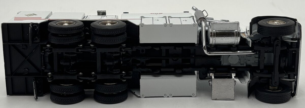 Sword Models SW2041-W 1:50 White Peterbilt 357 w/Elliot Fuel and Lube Body LN/Box