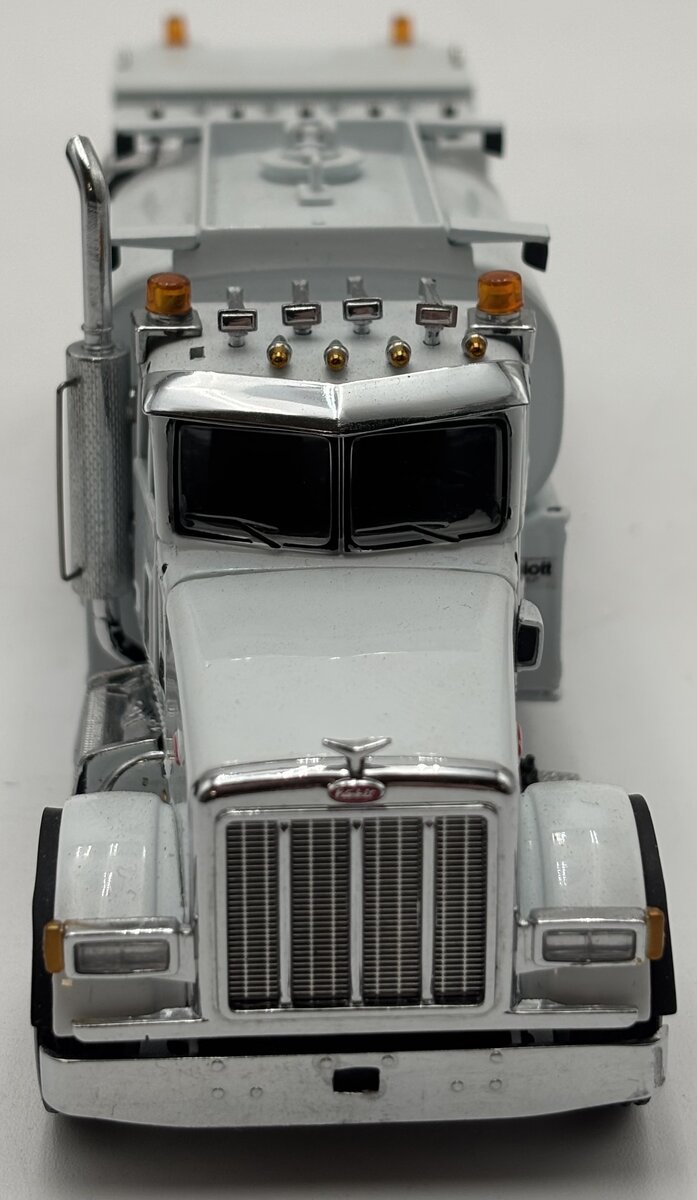 Sword Models SW2041-W 1:50 White Peterbilt 357 w/Elliot Fuel and Lube Body LN/Box