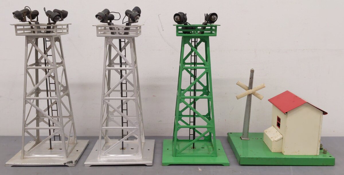 Lionel Vintage O Accessories: 45N, 395, 395, 395 [4] EX