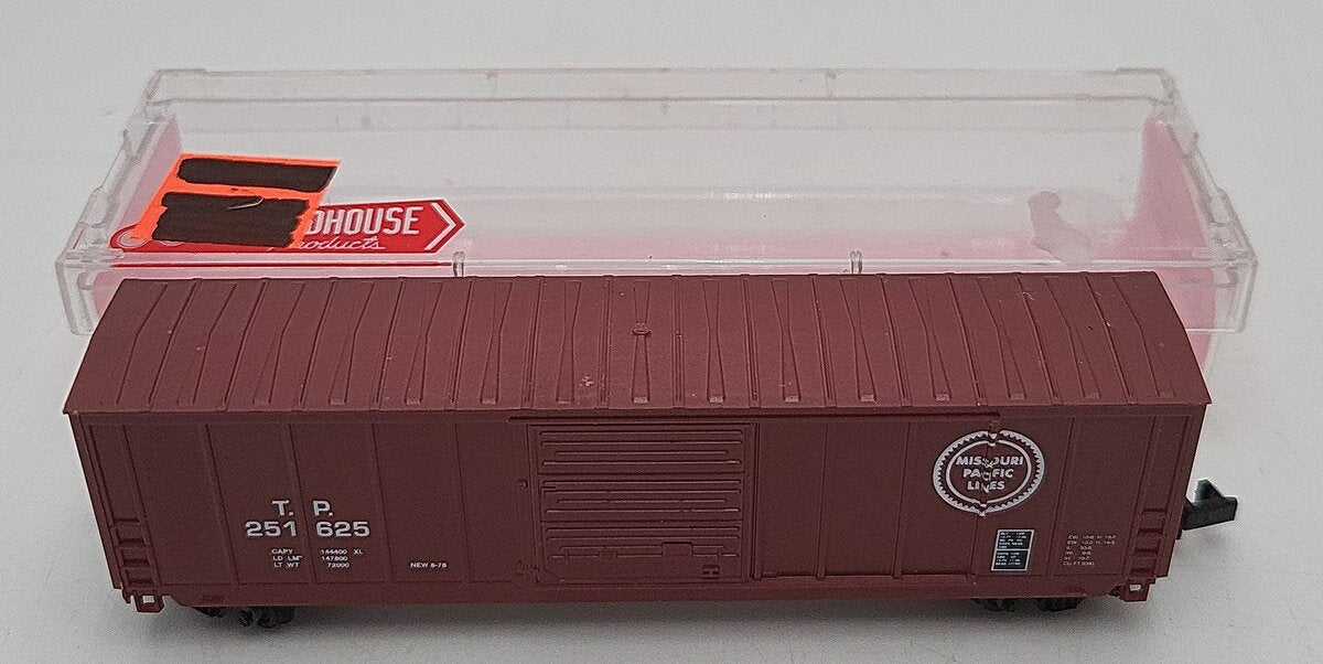 Roundhouse 8889 N Scale Missouri Pacific Boxcar #251625 LN/Box