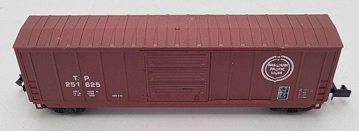 Roundhouse 8889 N Scale Missouri Pacific Boxcar #251625 LN/Box