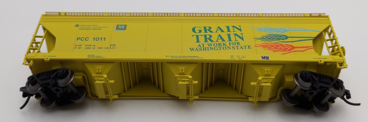 InterMountain 67092-17 N Scale PCC Grain Train 3-Bay Hopper #1011 LN/Box
