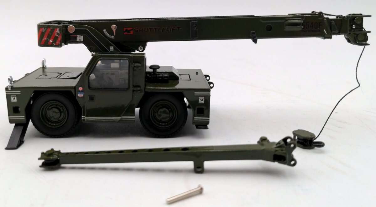 Sword Models SW2017-G 1:50 Diecast Shuttlelift Military Green 5540F Carrydeck NEW