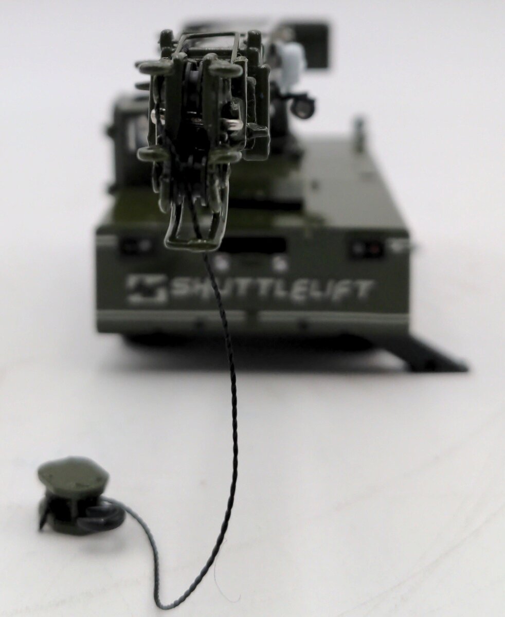 Sword Models SW2017-G 1:50 Diecast Shuttlelift Military Green 5540F Carrydeck NEW