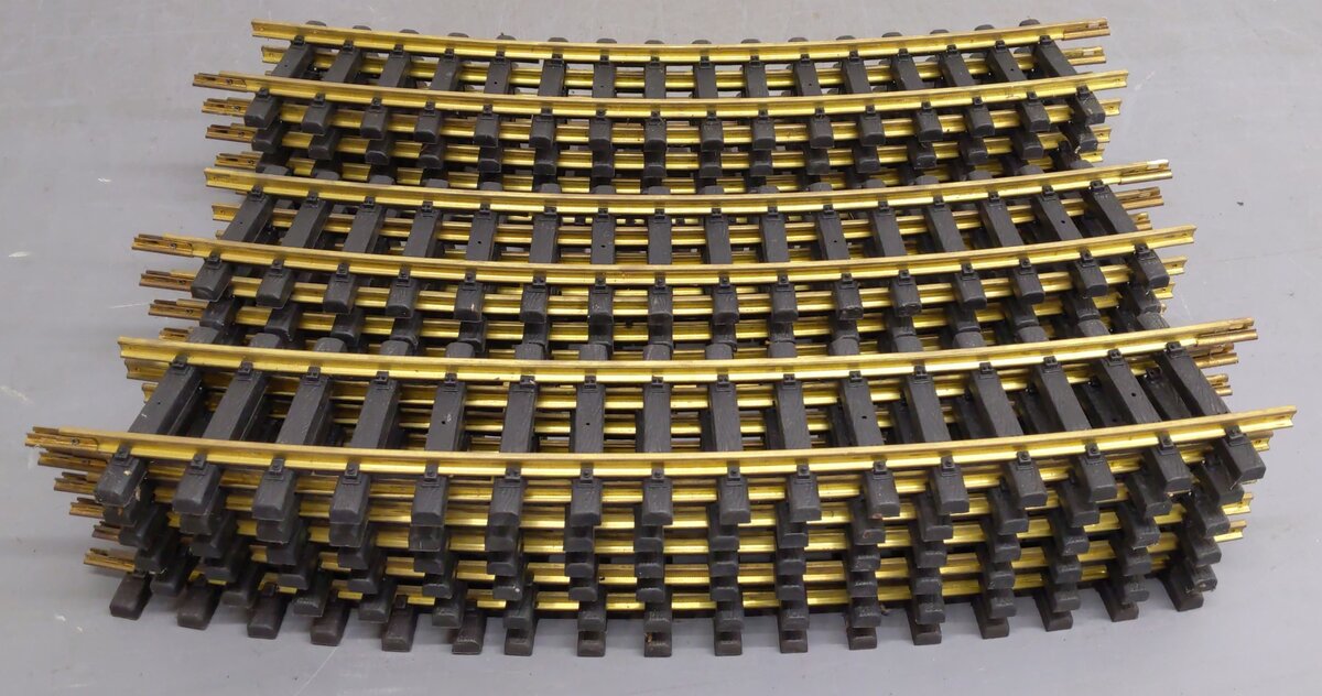Aristo-Craft 11600 G Scale Euro Brass 8' Diameter Large Curved Track (Box of 16) VG