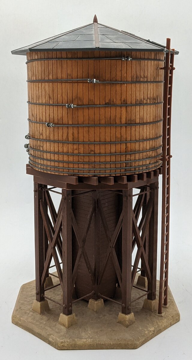 Pola 923 G Scale Water Tower Kit- Assembled EX