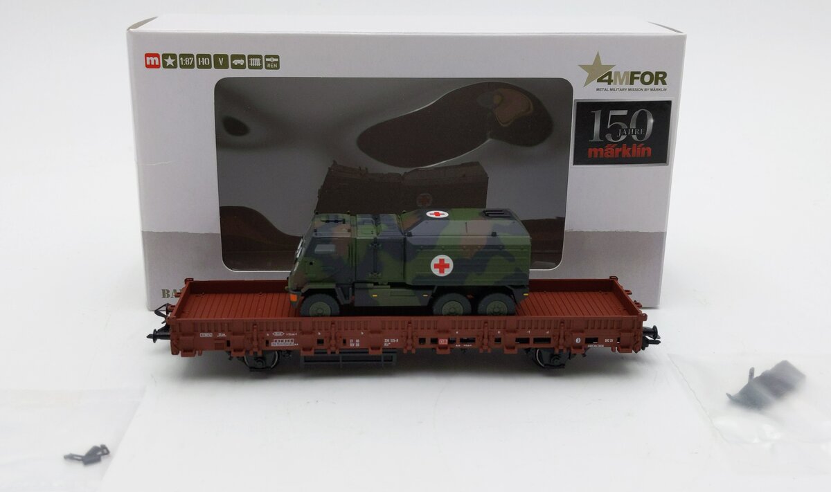 Marklin 46959 HO Scale Deutsche Bahn Flatcar w/ Transport Truck LN/Box