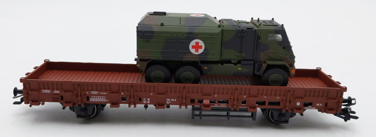 Marklin 46959 HO Scale Deutsche Bahn Flatcar w/ Transport Truck LN/Box