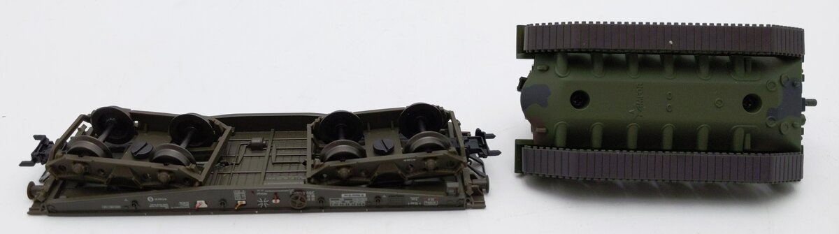 Marklin 48721 HO Scale Deutsche Bahn Flat Car w/ M-48G Tank LN/Box