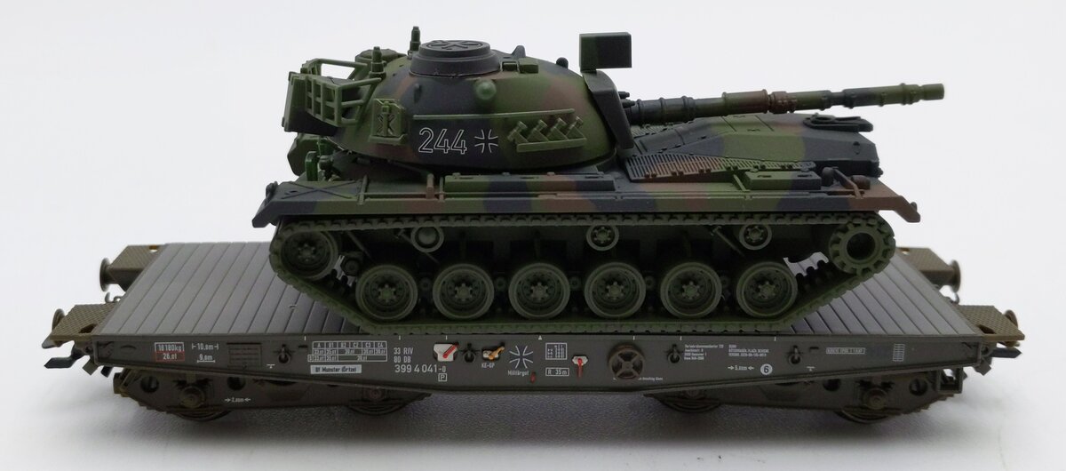 Marklin 48721 HO Scale Deutsche Bahn Flat Car w/ M-48G Tank LN/Box