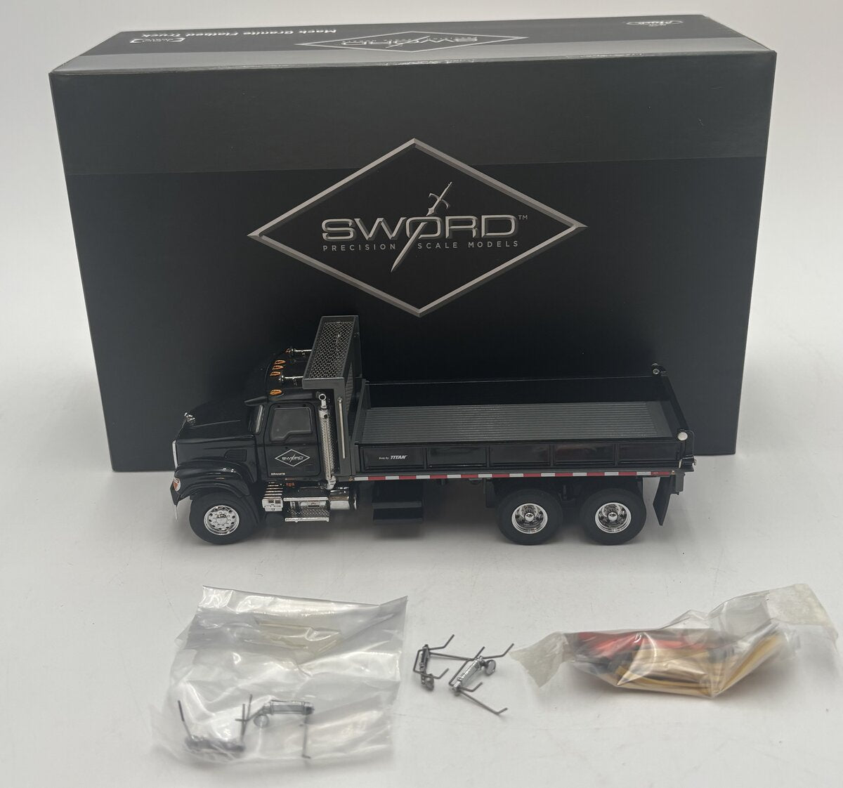 Sword Models SW2102-SWO 1:50 Sword Mack Granite Flatbed Truck LN/Box