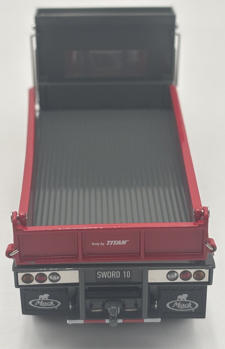 Sword Models SW2102-R 1:50 Red Mack Granite Flatbed Truck LN/Box