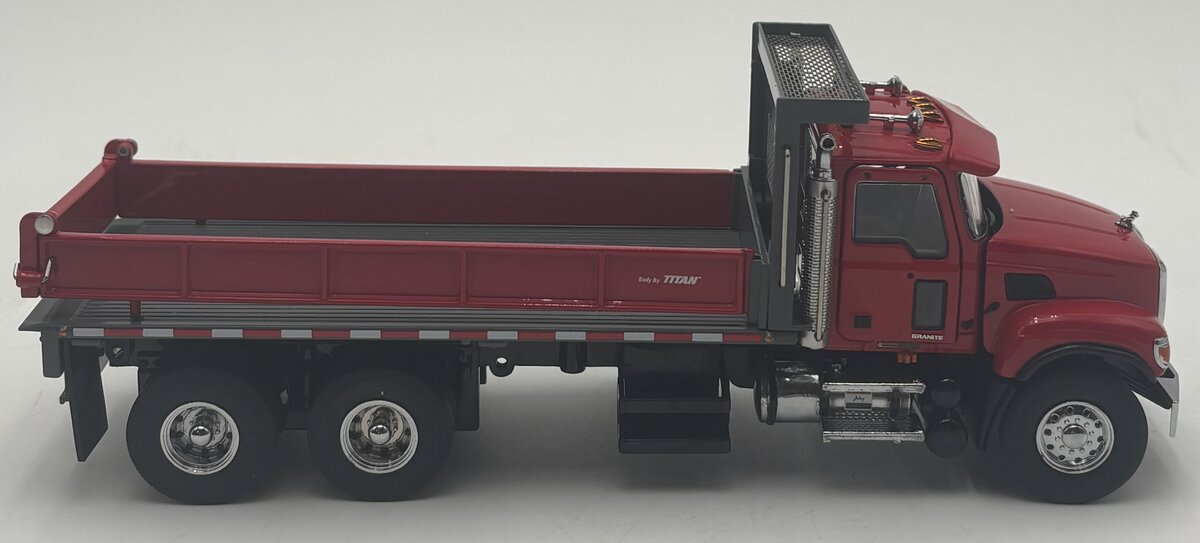 Sword Models SW2102-R 1:50 Red Mack Granite Flatbed Truck LN/Box