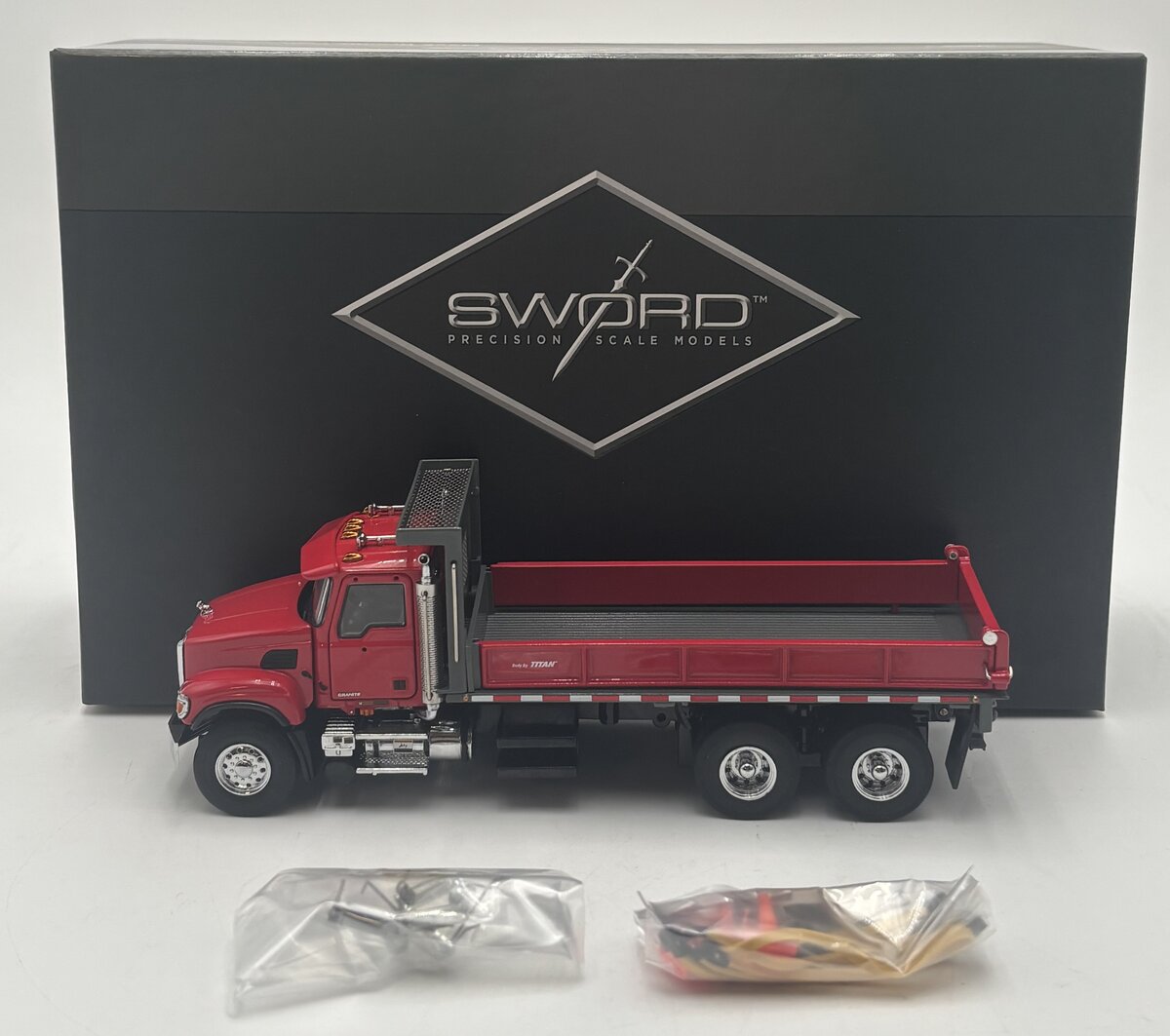 Sword Models SW2102-R 1:50 Red Mack Granite Flatbed Truck LN/Box