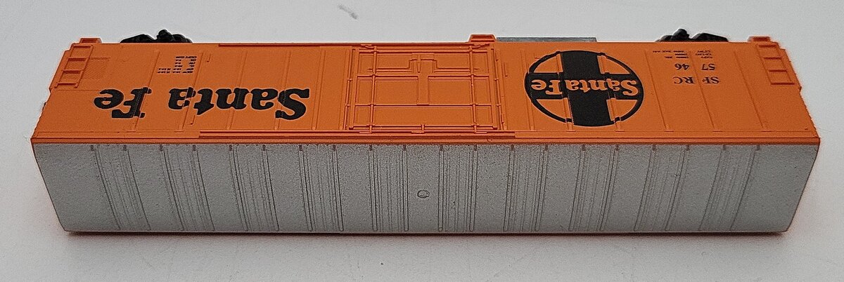 Roundhouse N Scale Santa Fe Boxcar #5746 LN/Box