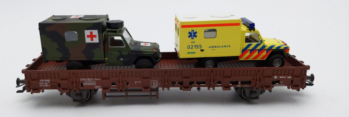 Marklin 46968 HO Scale 4MFOR Flatcar With 2 Vehicles LN/Box