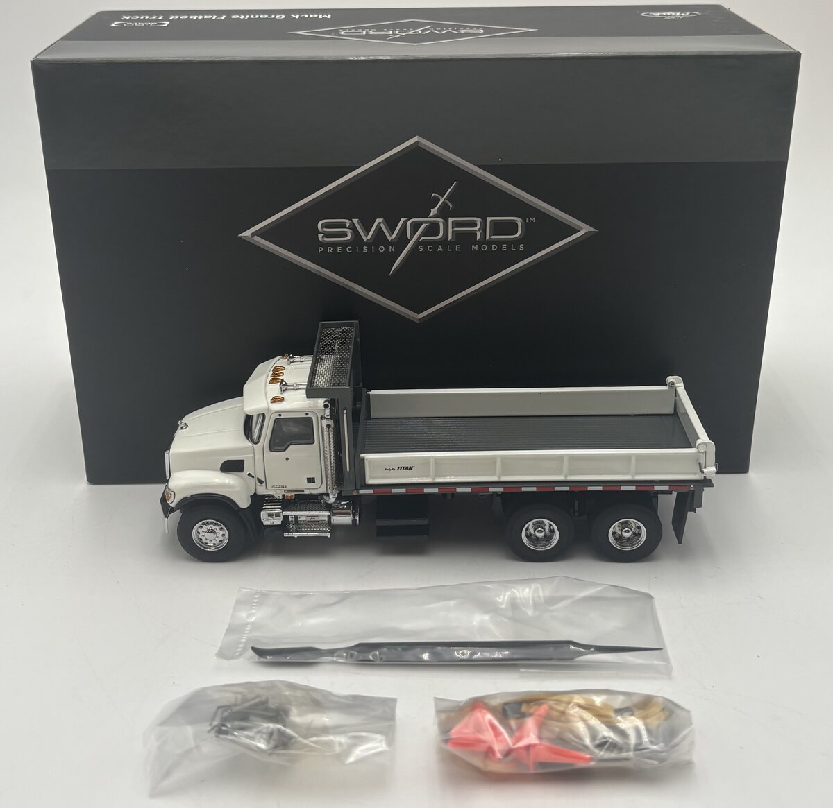 Sword Models SW2102-W 1:50 Mack Granite Flatbed Truck in White LN/Box