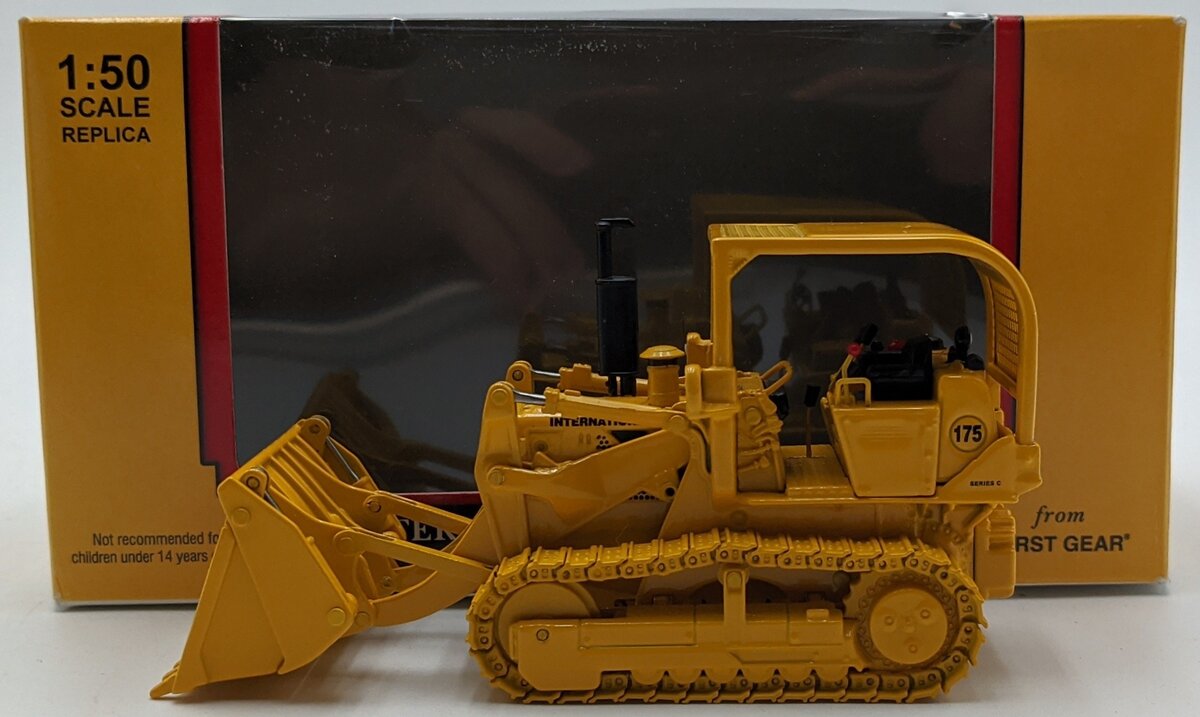 First Gear 50-3058 1:50 Diecast International Harvester 175C Crawler/Loader NIB