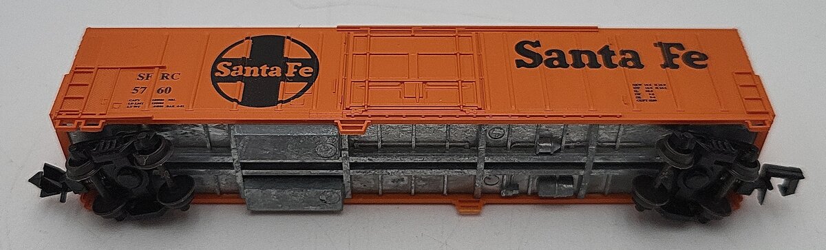 Roundhouse N Scale Santa Fe Boxcar #5760 LN/Box