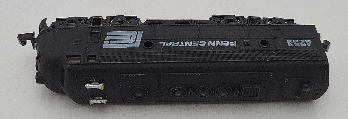 Bachmann 6014/1098 N Scale Pennsylvania Central Powered Diesel Locomotive #4253 VG/Box
