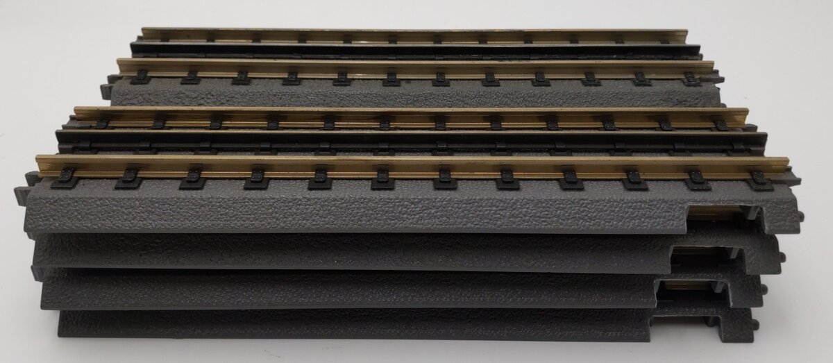 MTH 40-1001 RealTrax 10" Straight Track Sections (8) VG