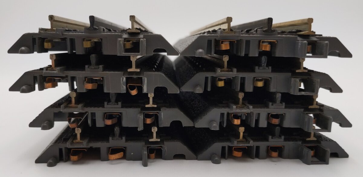 MTH 40-1001 RealTrax 10" Straight Track Sections (8) VG