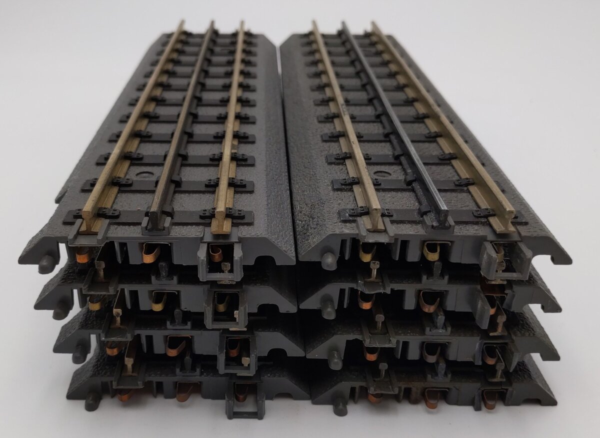 MTH 40-1001 RealTrax 10" Straight Track Sections (8) VG