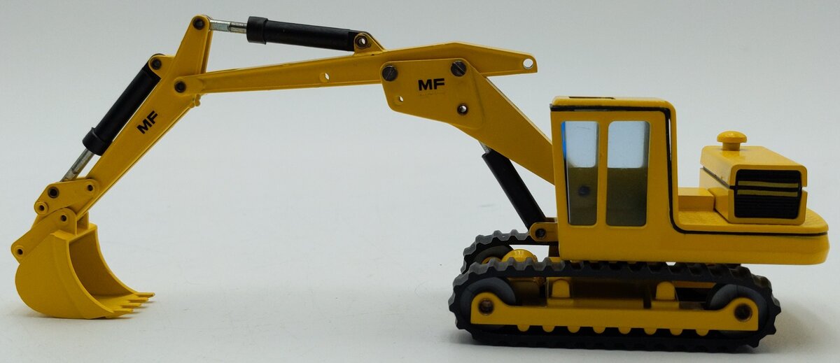 NZG 160-1 1:50 Diecast 450S Hydraulic Excavator LN