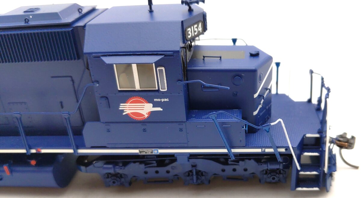 InterMountain 49353S HO MP EMD SD40-2 Diesel Locomotive with LokSound & DCC EX/Box