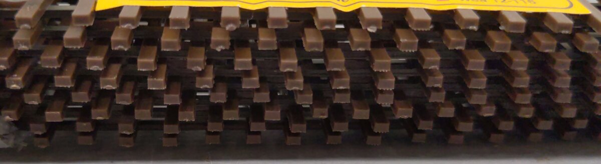 Micro Engineering 12-116 HOn3 Code 55 36" Weathered Flex-Track (Pack of 8) EX