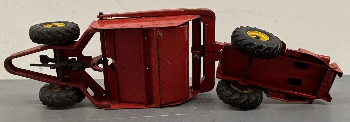 Doepke 1:12 Heiliner Earth Mover Articulated Scraper