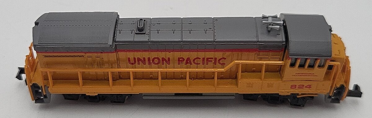Bachmann 51-0640-01 Union Pacific N Scale GE U36B Diesel Locomotive #824 VG/Box