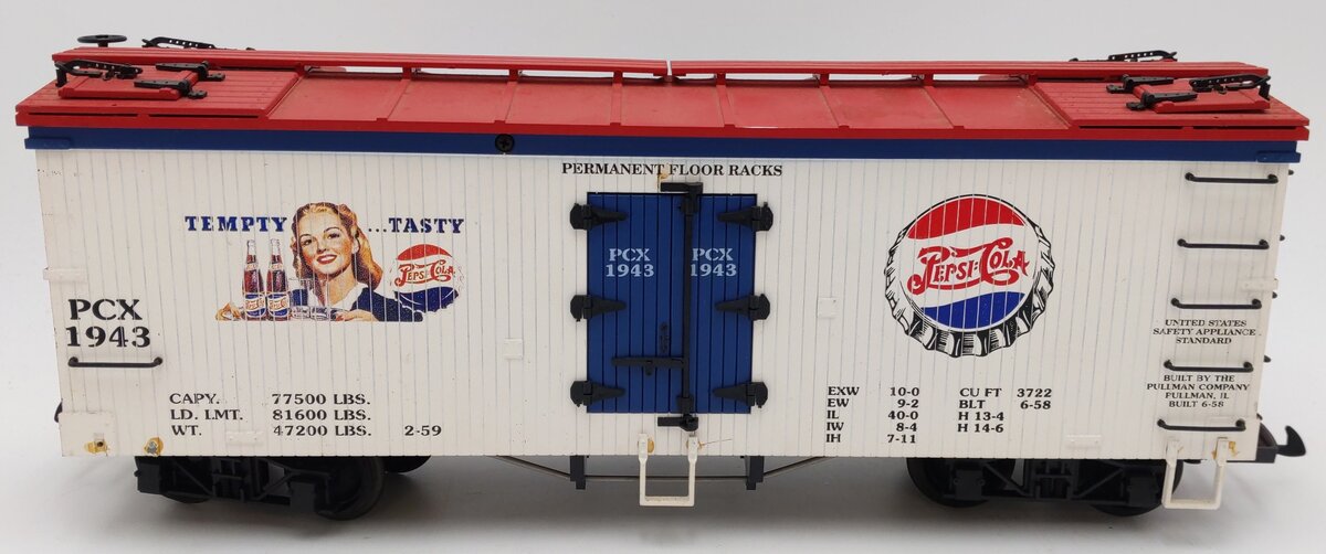 USA Trains 16128 G Scale Pepsi-Cola "Tempty...Tasty" Reefer #1943 VG