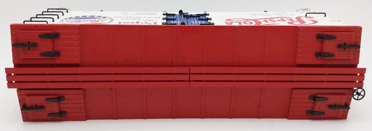 USA Trains R16123 G Scale Pepsi-Cola "Have a Pepsi" Reefer #1950 VG