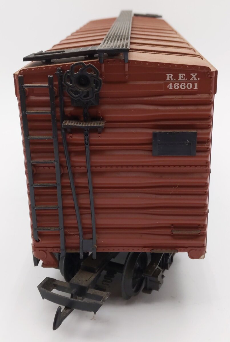 REA 46601 G Scale Railway Express Agency Truss Reefer