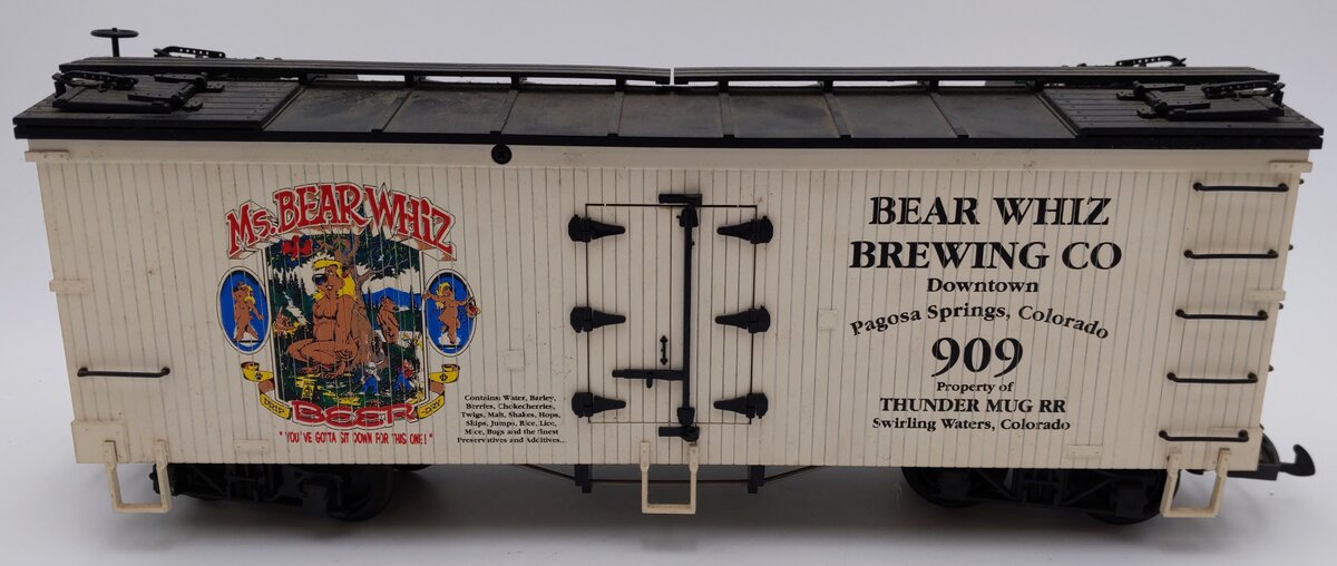 USA Trains 909 G Scale Bear Whiz Brewing Co. Ms. Bear Whiz Beer Reefer Car VG